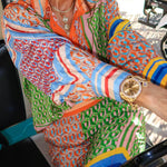 Anneliese – Jedinečné barevné tričko v tropickém stylu