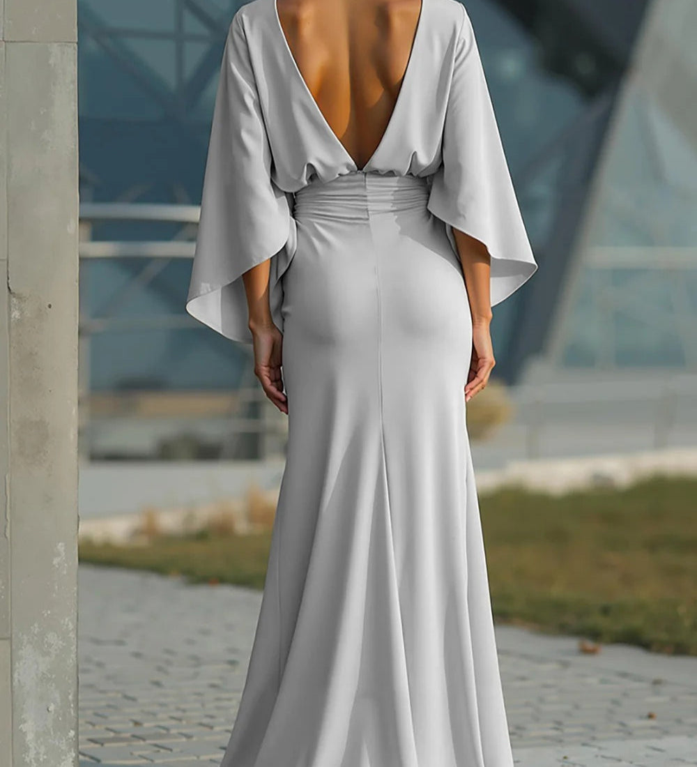 Sophia – Elegantní šaty s výstřihem do V, bez ramínek a s odhalenými zády